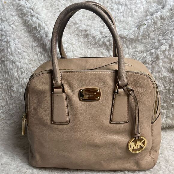 Michael Kors Cindy  leather nude medium satchel with gold hardwares and charm - Picture 1 of 13